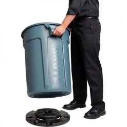 Rubbermaid Brute® 2620 Trash Container 20 Gallon - Gray 16 Rubbermaid Brute® 2620 Trash Container 20 Gallon - Gray -Cheap Trash & Recycling Store 1998703 rcp utility refuse brute anchor aligned with brute gray detail