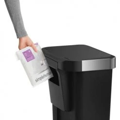 simplehuman® CW1385 Rectangular Plastic Step Can - 12 Gallon Black -Cheap Trash & Recycling Store 261020BK 3